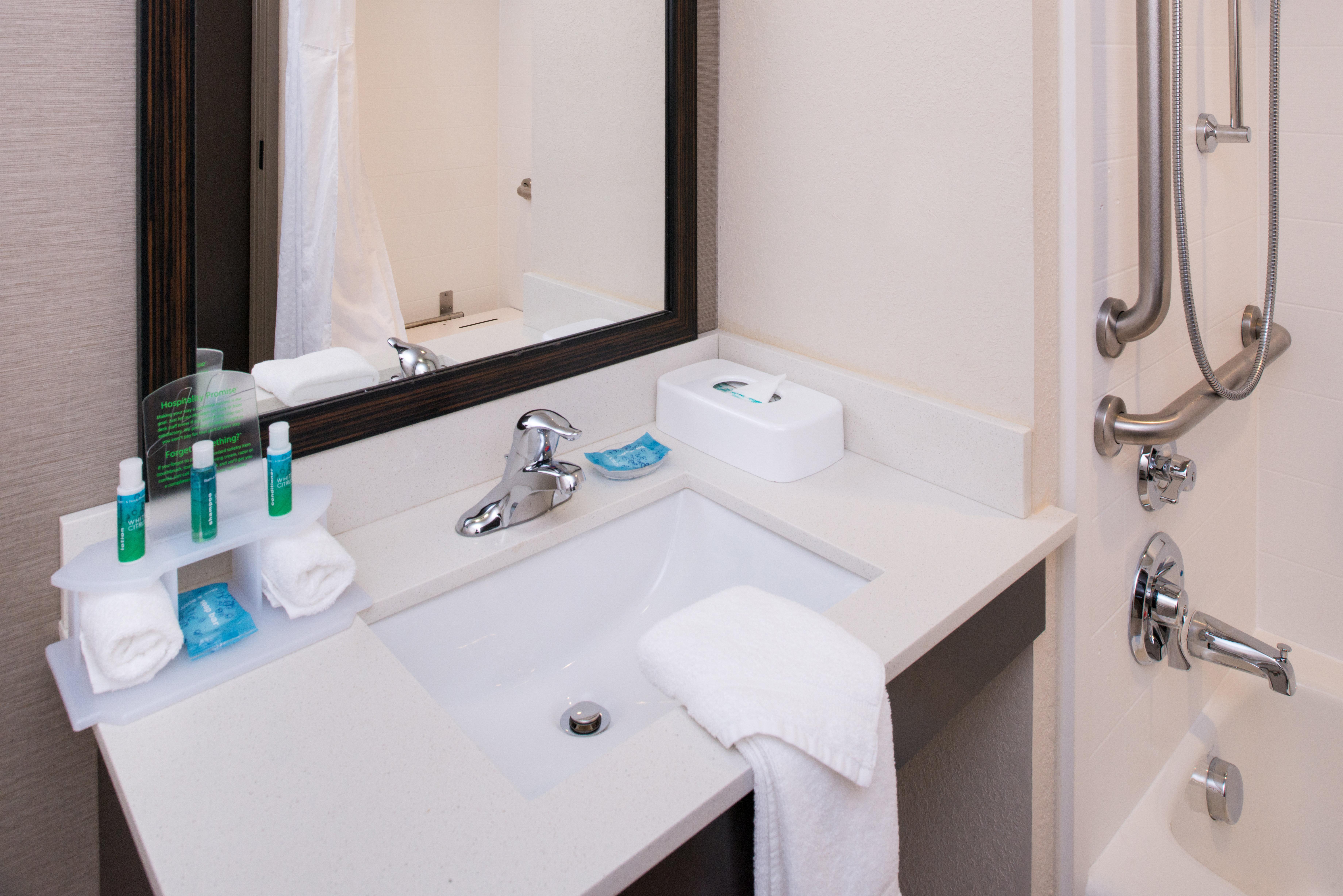 Holiday Inn Express & Suites Monroe By Ihg Εξωτερικό φωτογραφία