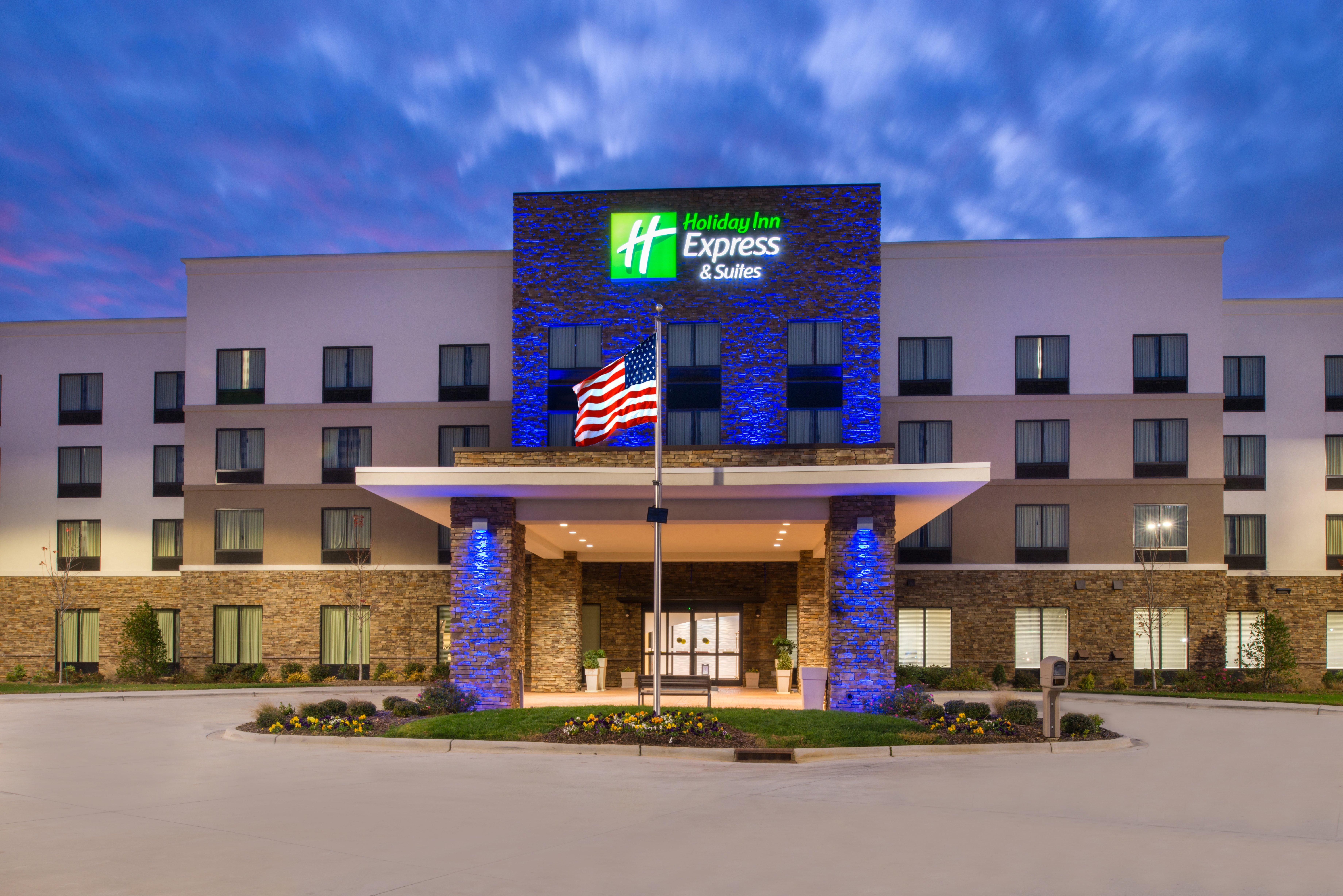 Holiday Inn Express & Suites Monroe By Ihg Εξωτερικό φωτογραφία